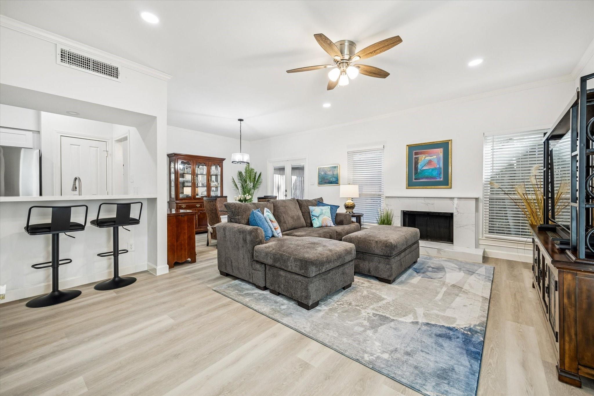 701 Bering Drive # 1006