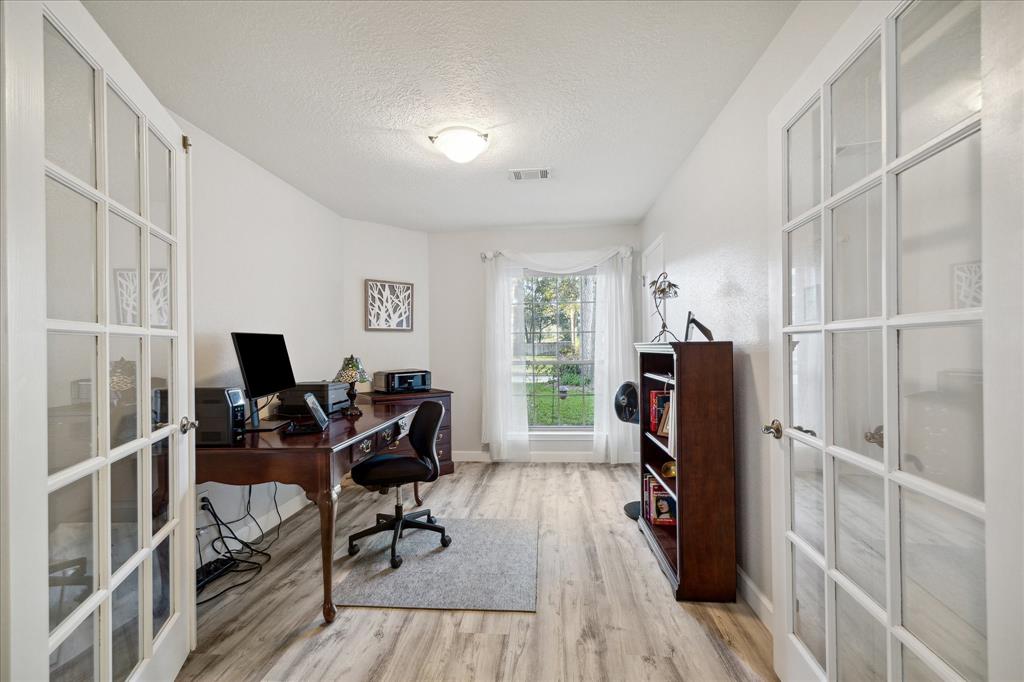 2939 Parkwood Manor Drive