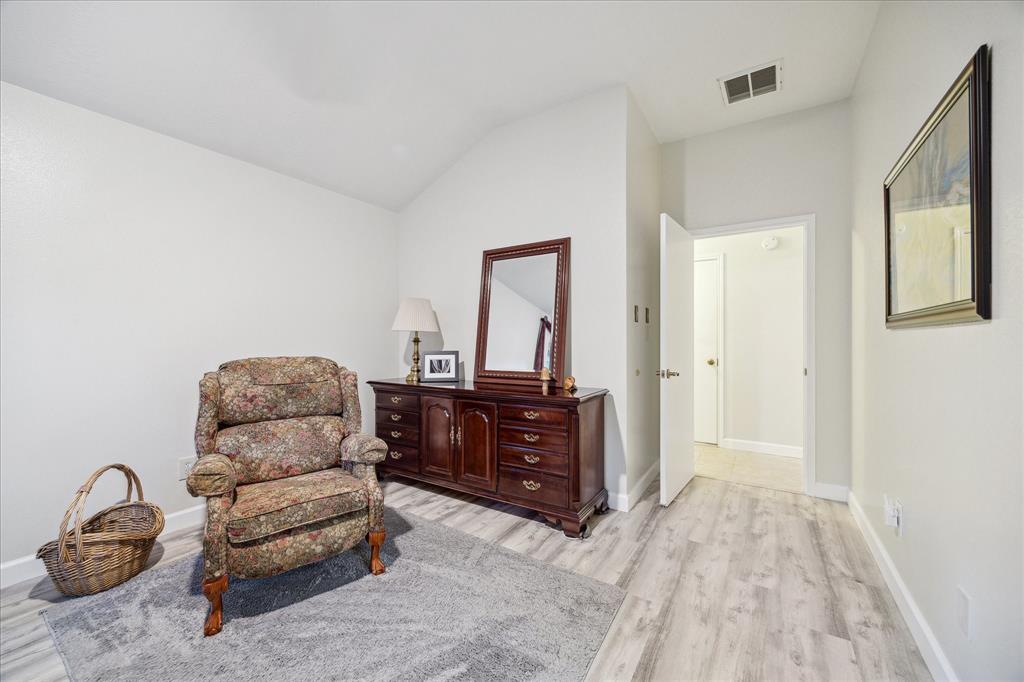 2939 Parkwood Manor Drive