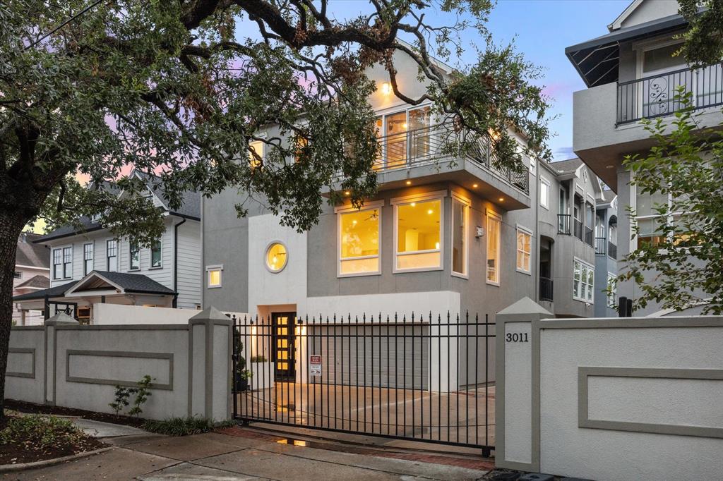 3011 Houston Avenue Unit: C