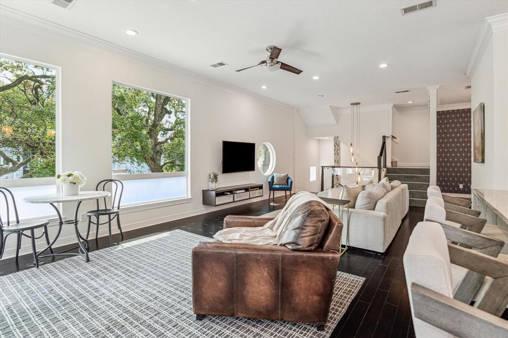 3011 Houston Avenue Unit: C