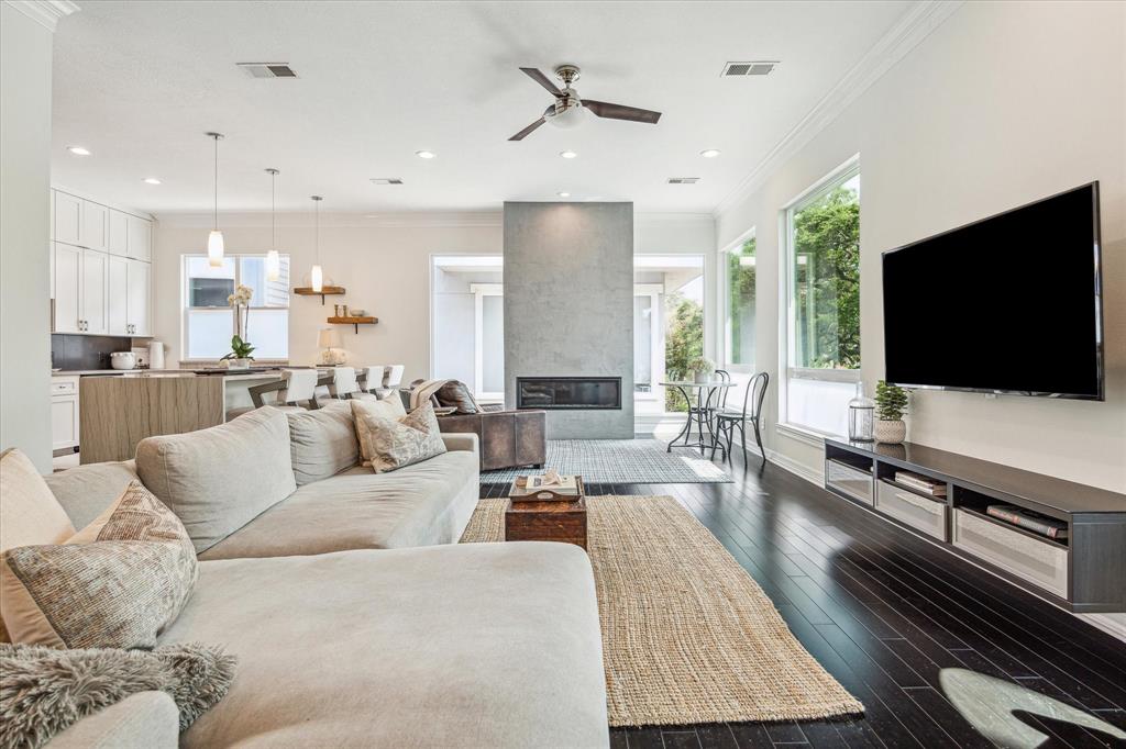 3011 Houston Avenue Unit: C