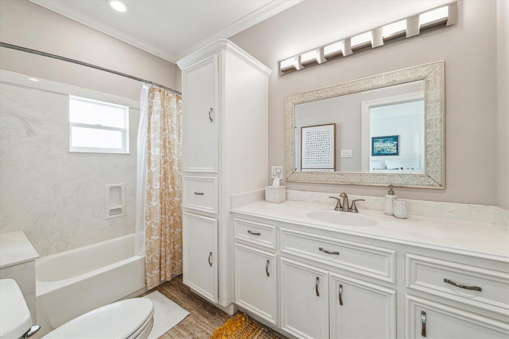 3011 Houston Avenue Unit: C