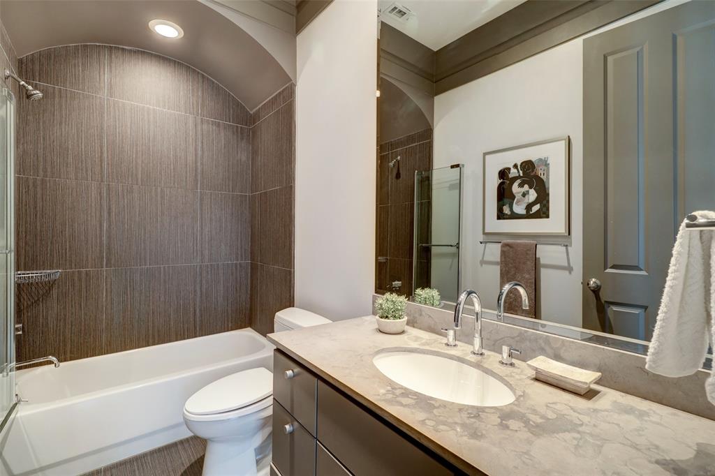 1743 Sunset Boulevard