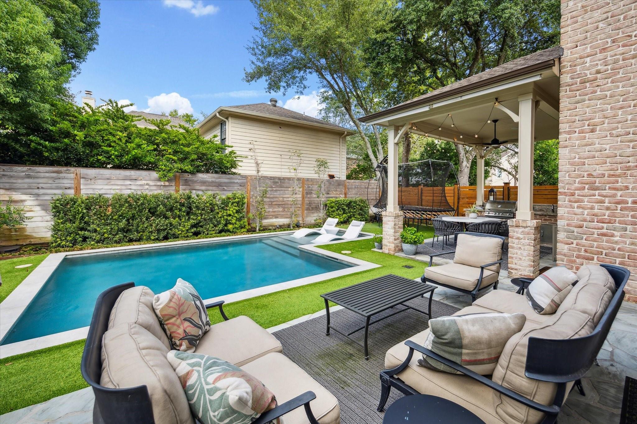 4132 Southwestern Street