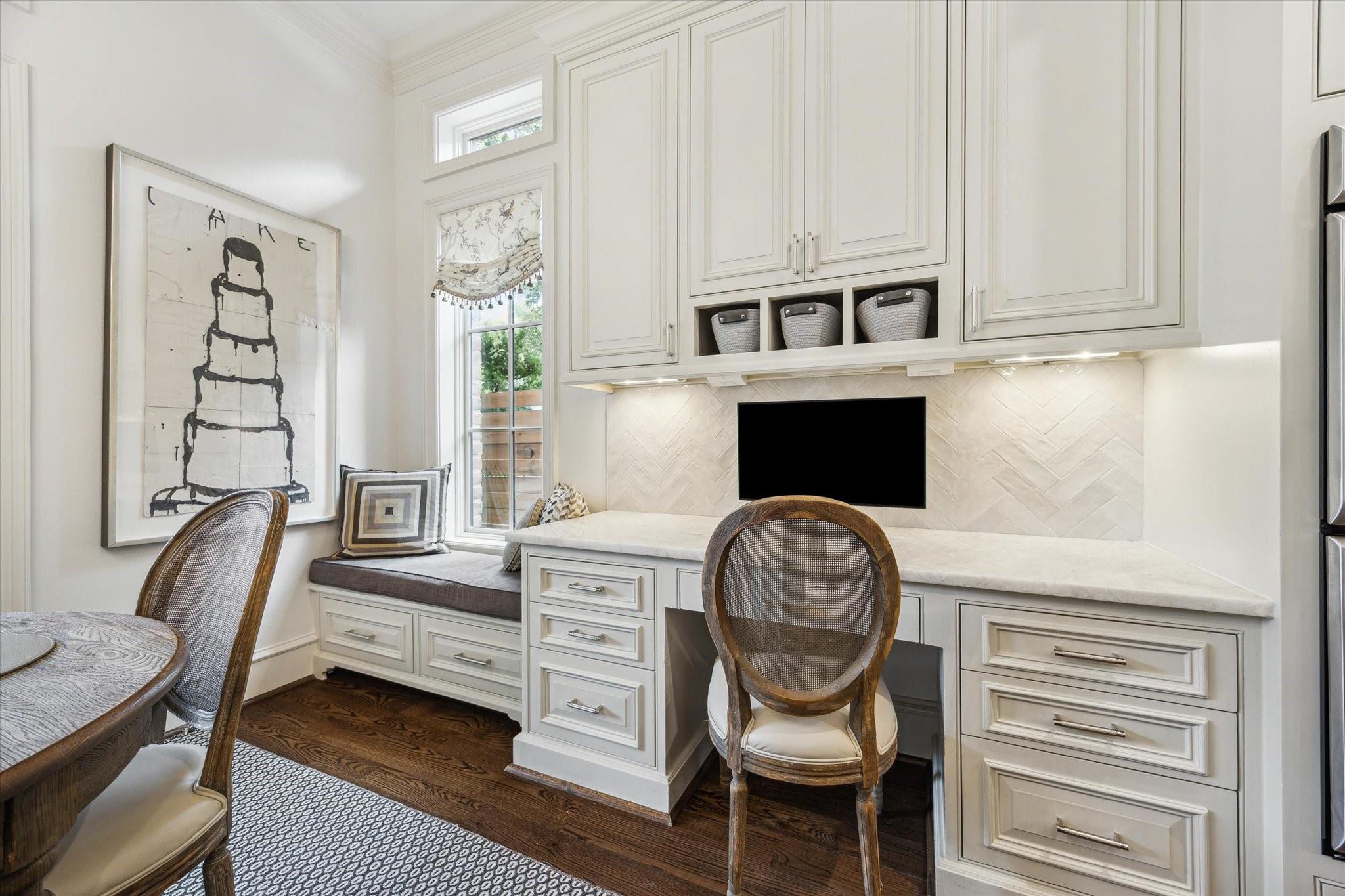 4132 Southwestern Street