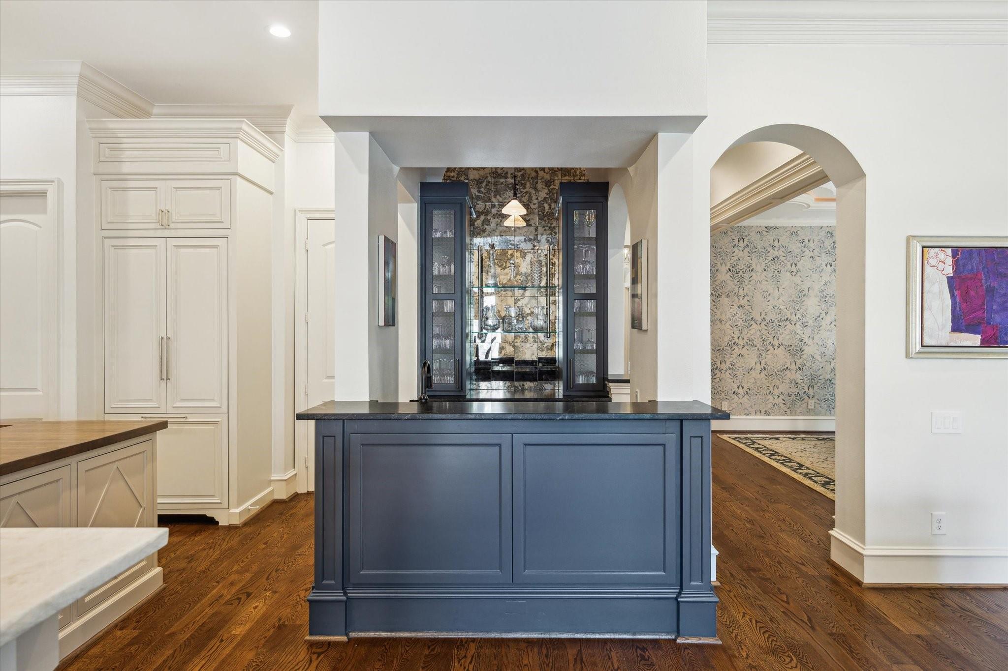 4132 Southwestern Street