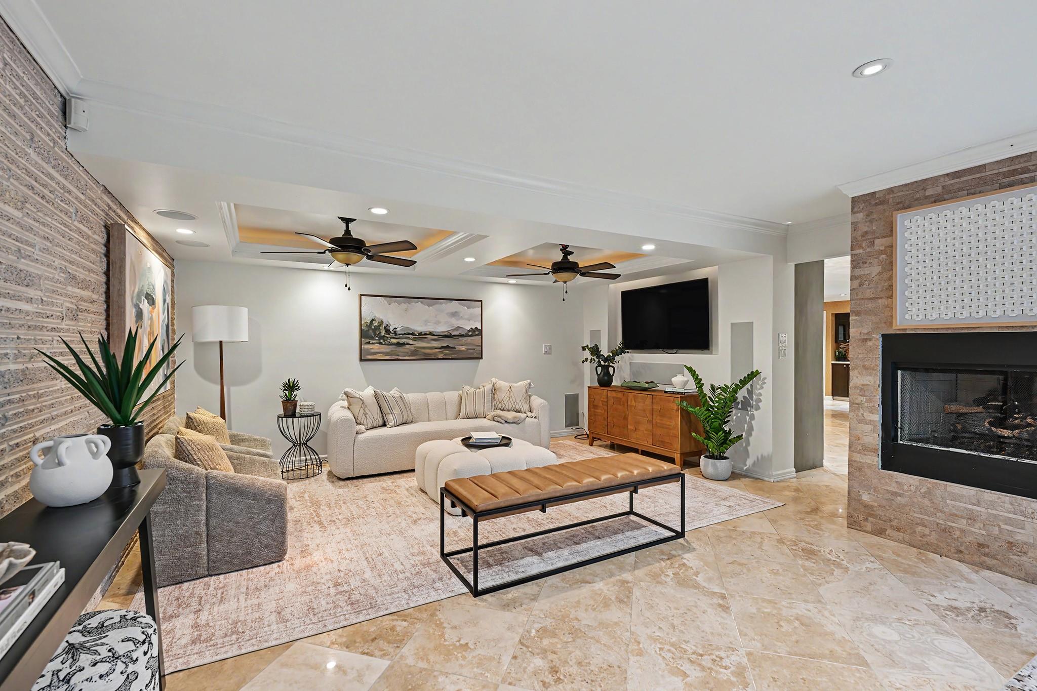 10034 Meadow Lake Lane