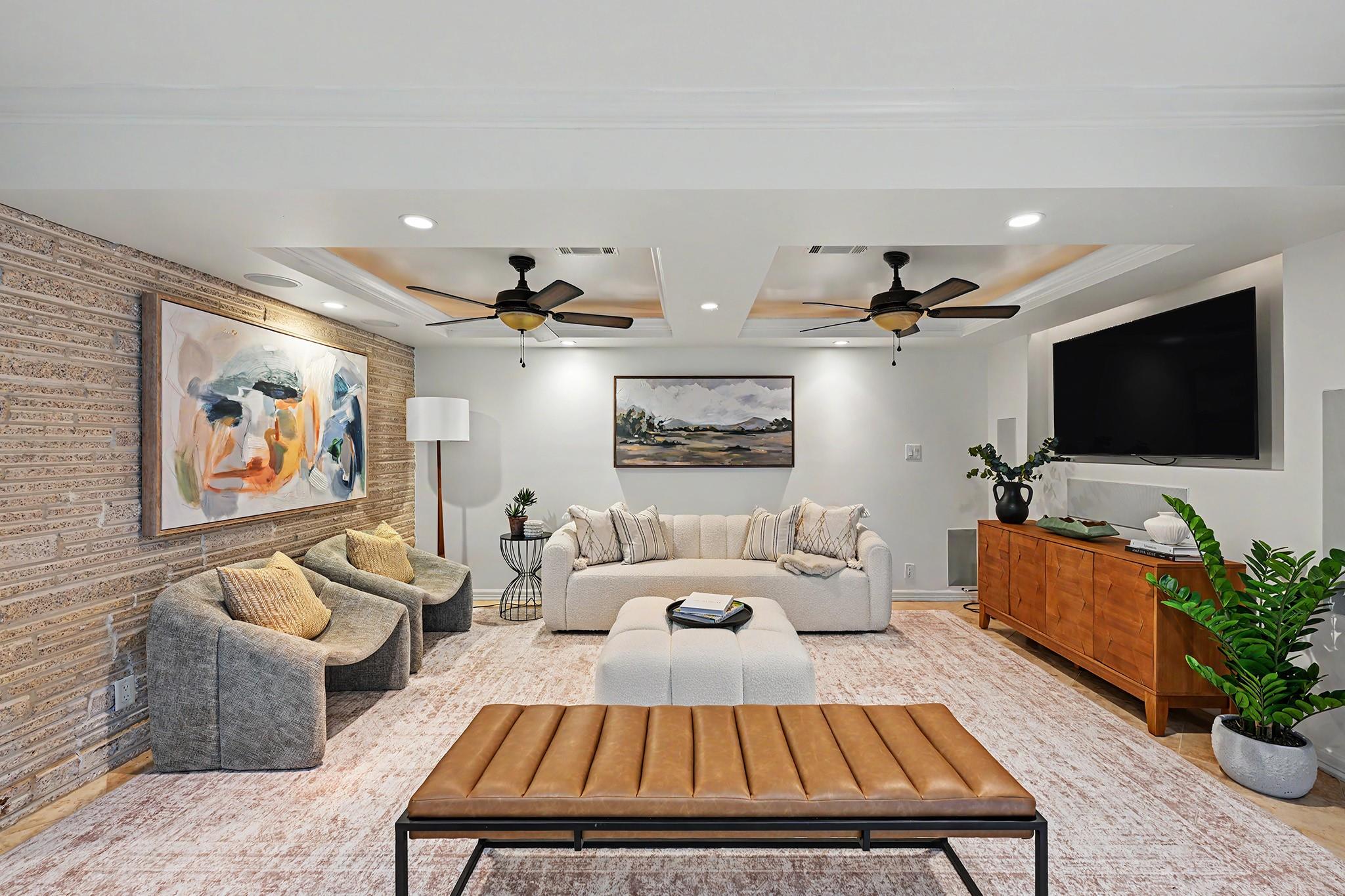 10034 Meadow Lake Lane