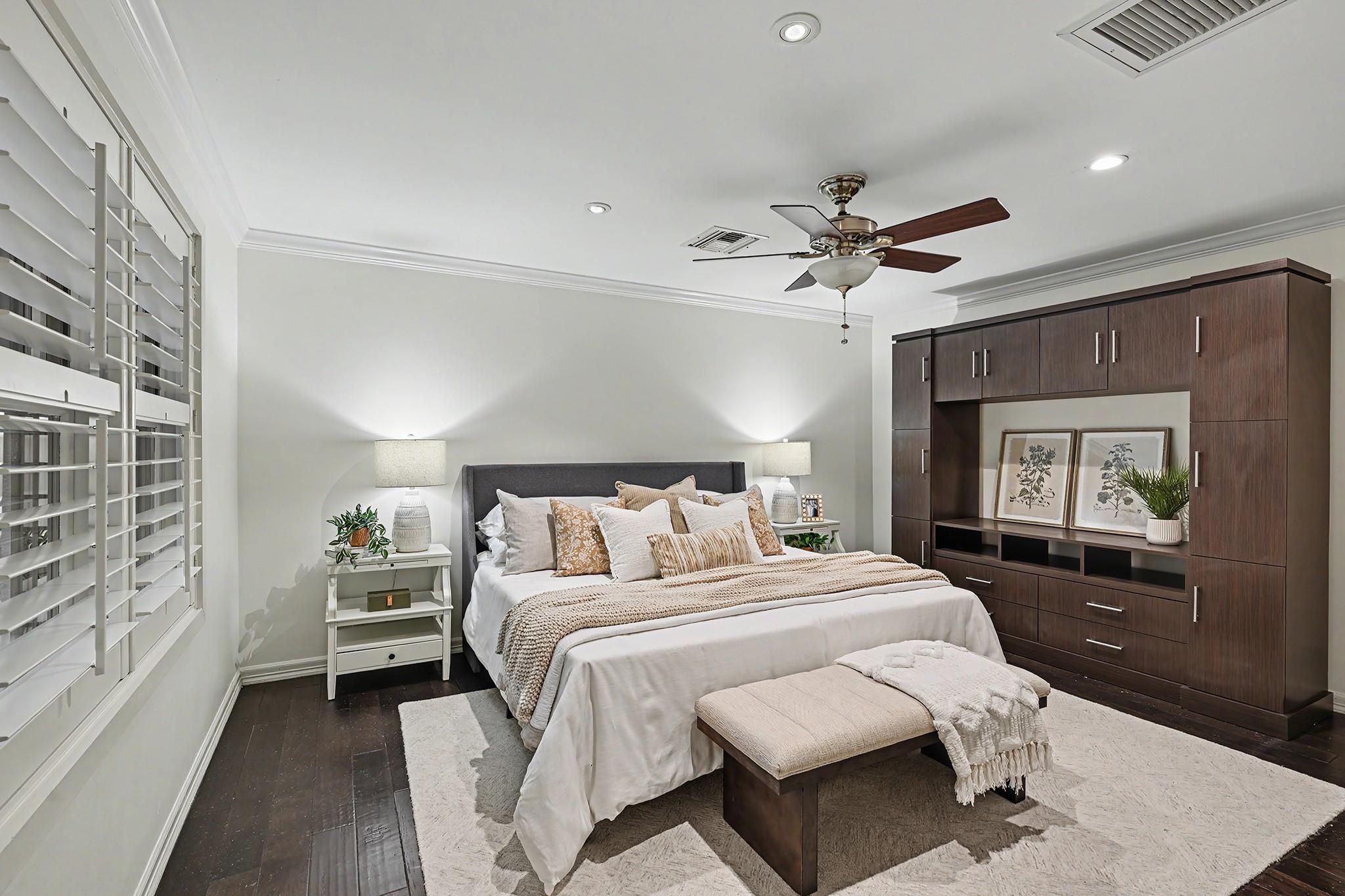 10034 Meadow Lake Lane