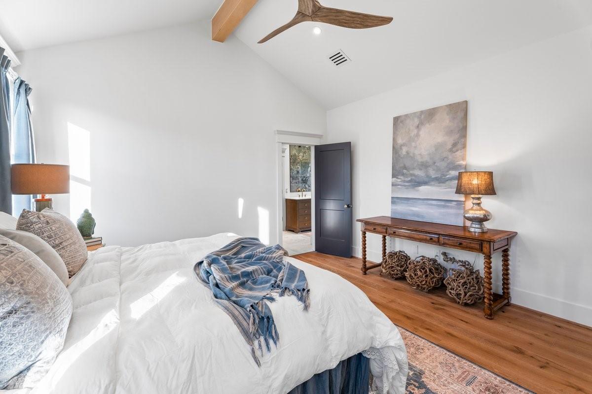 1543 Columbia Street