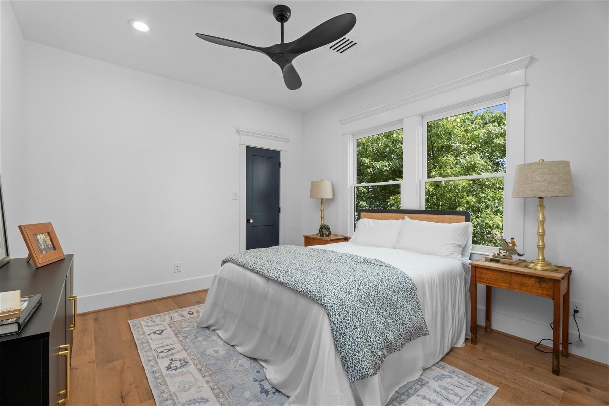 1543 Columbia Street