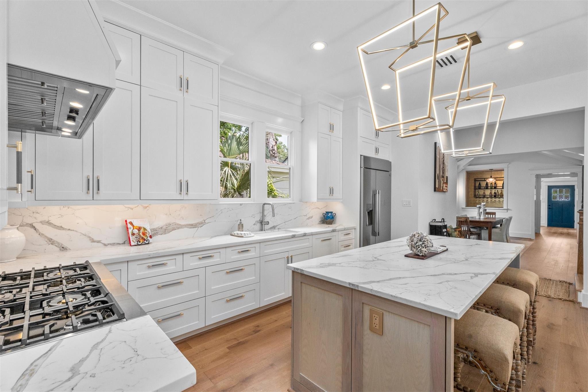 1543 Columbia Street