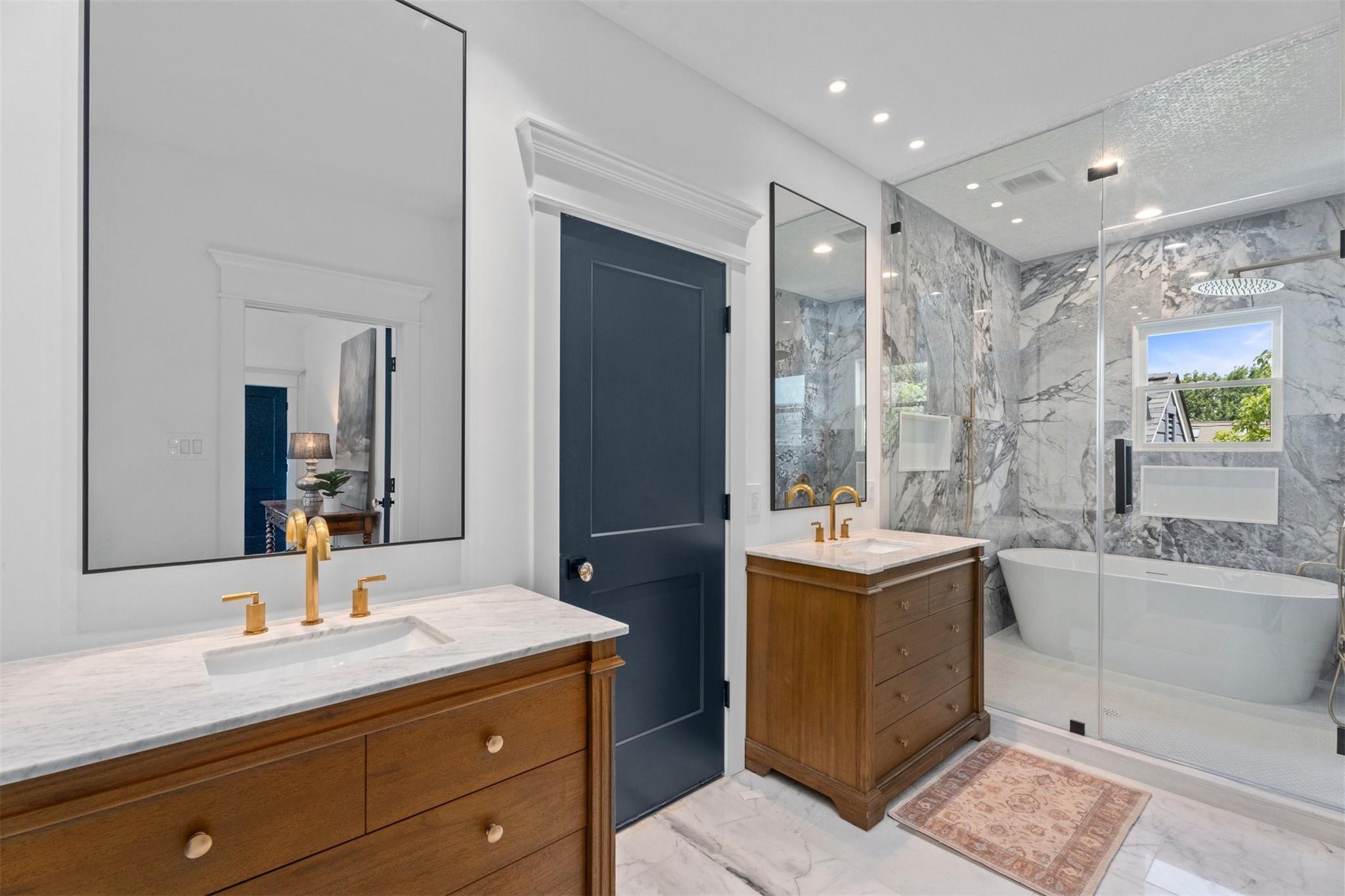 1543 Columbia Street