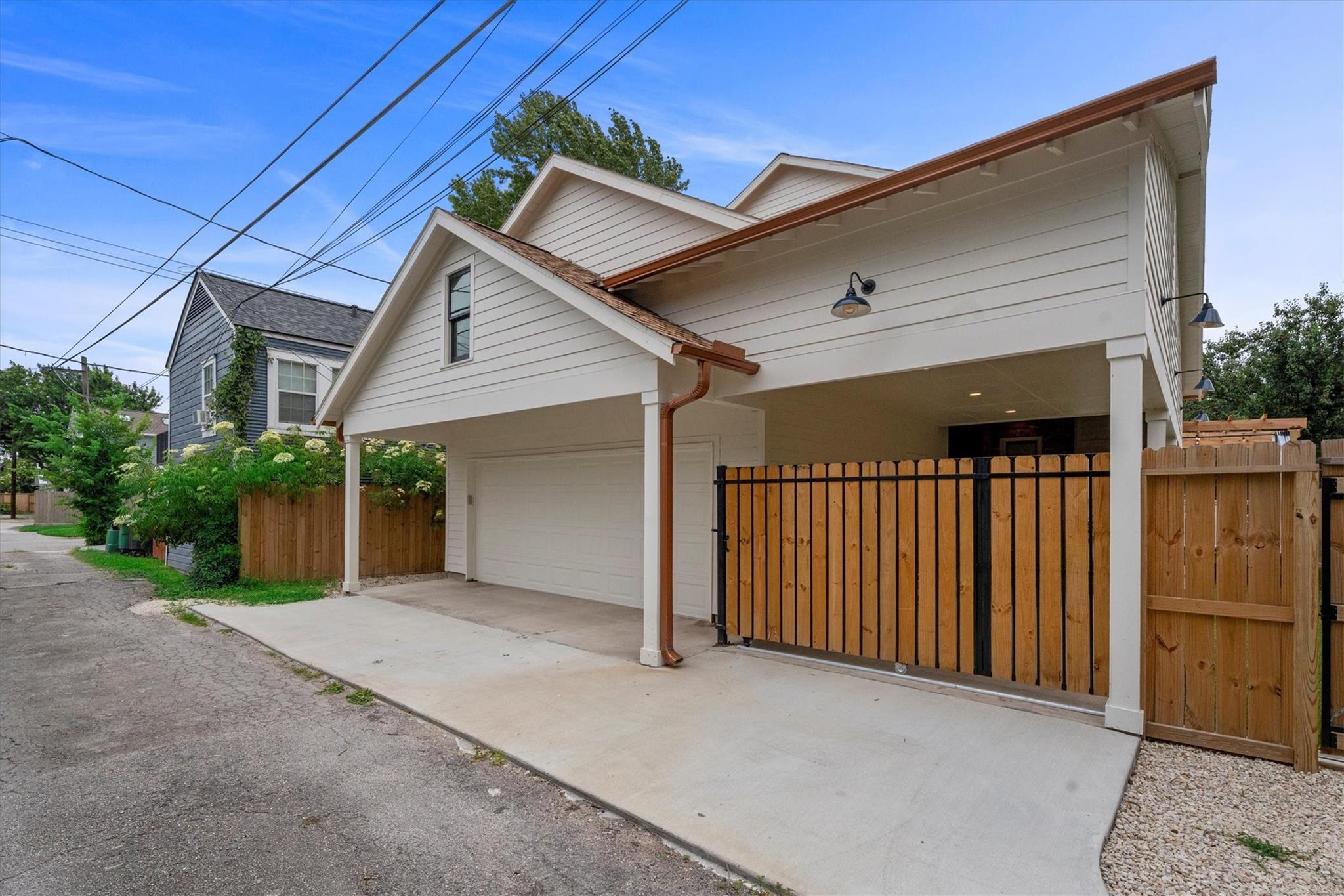 1543 Columbia Street