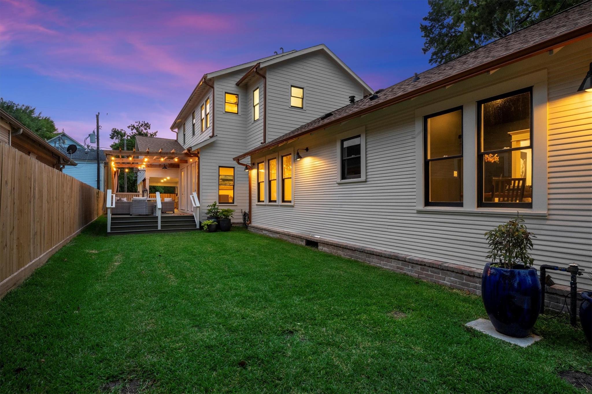 1543 Columbia Street