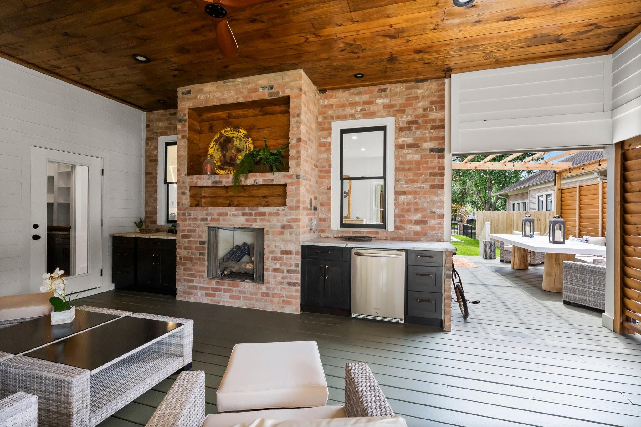 1543 Columbia Street