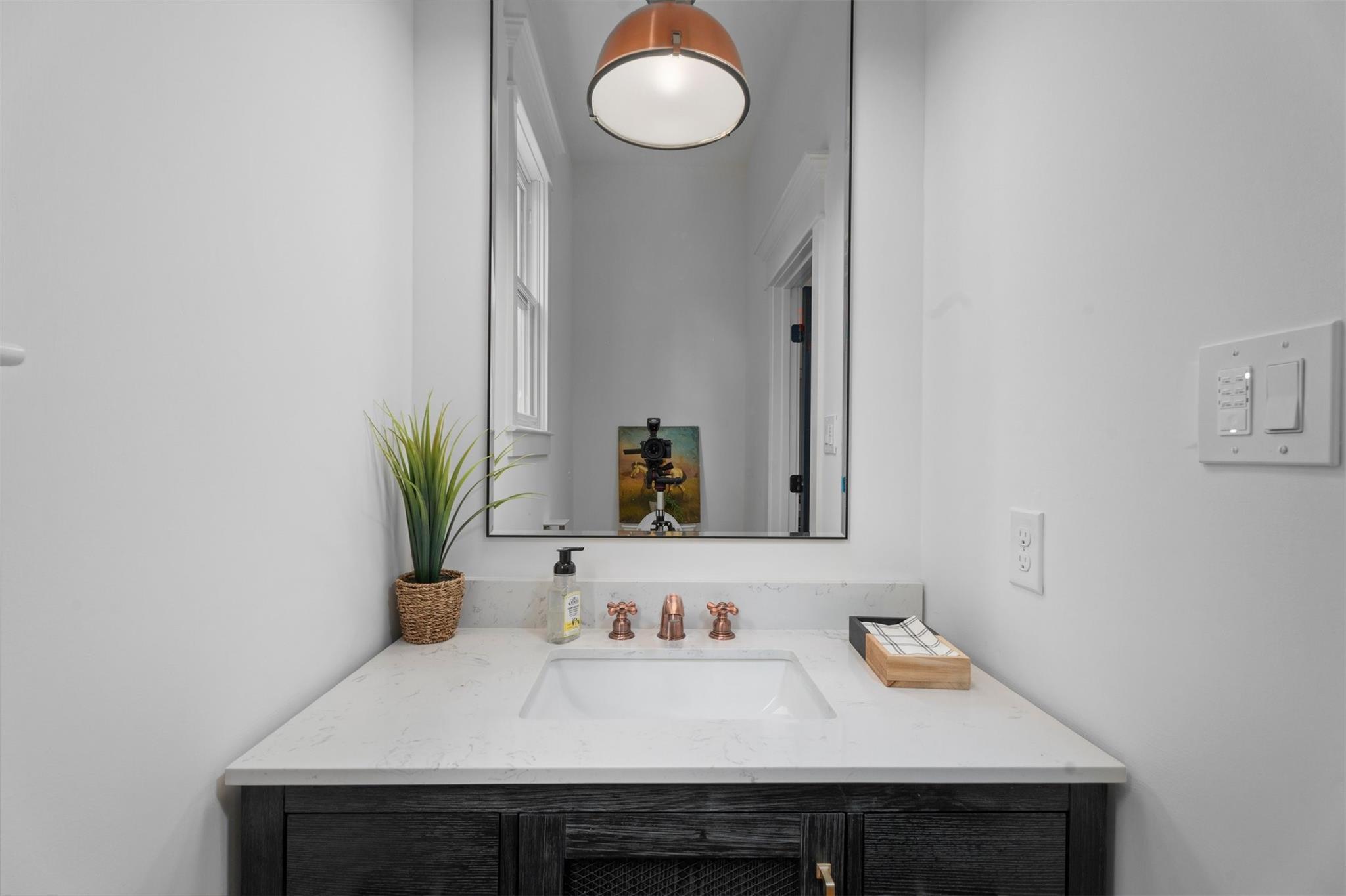 1543 Columbia Street