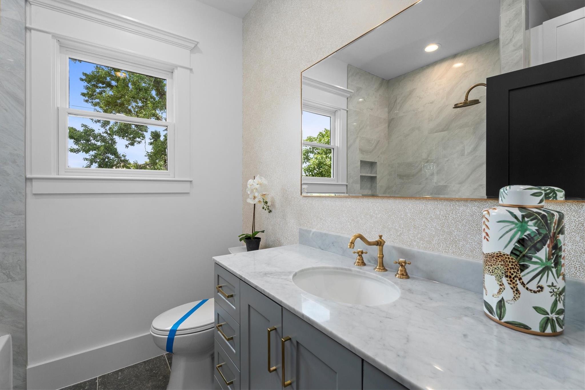 1543 Columbia Street