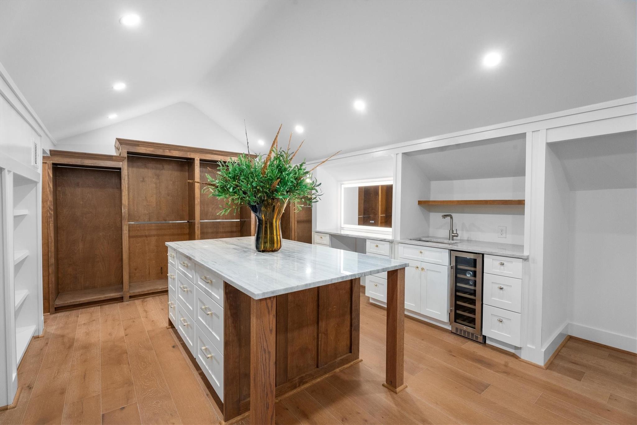 1543 Columbia Street