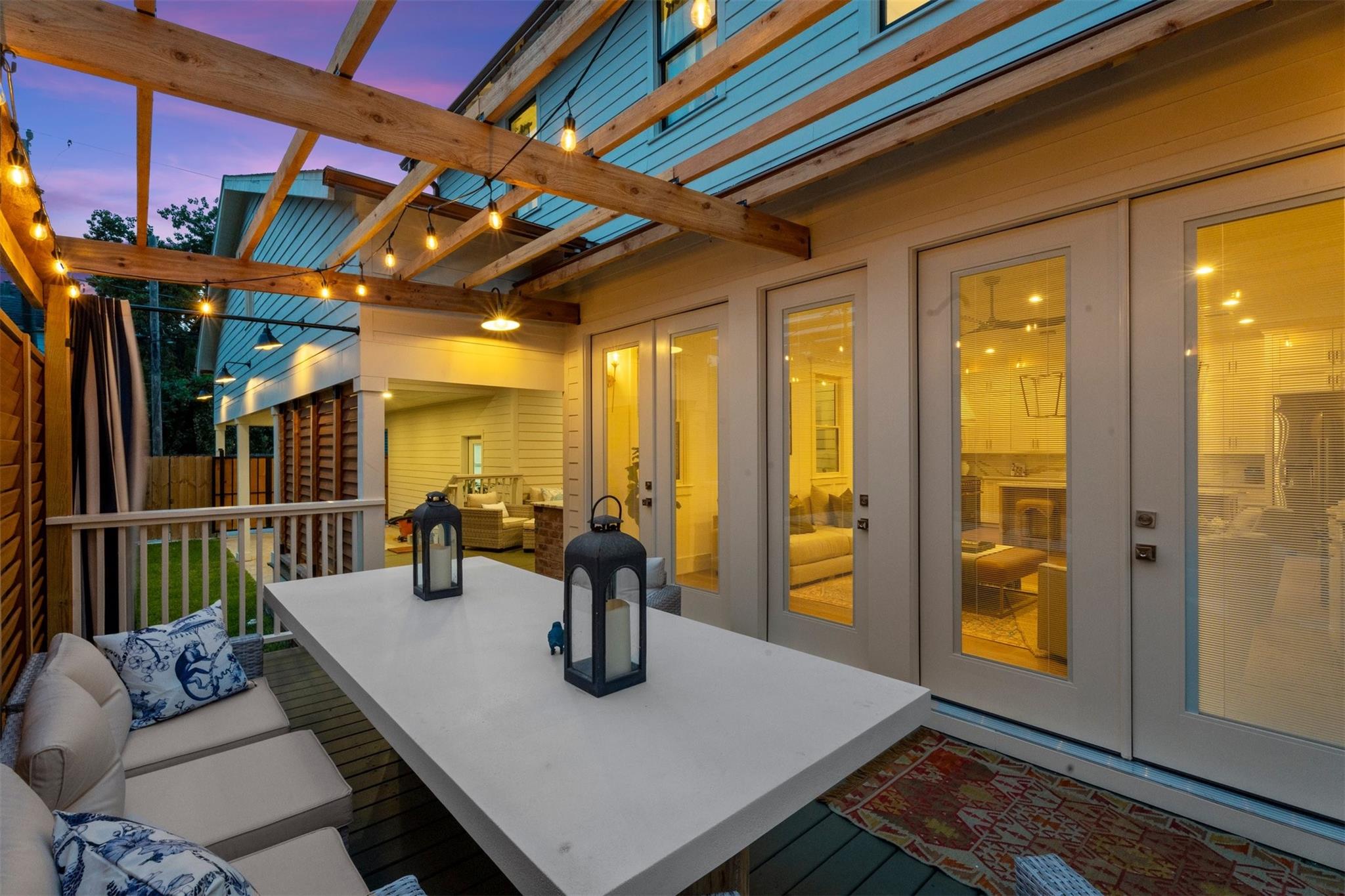 1543 Columbia Street