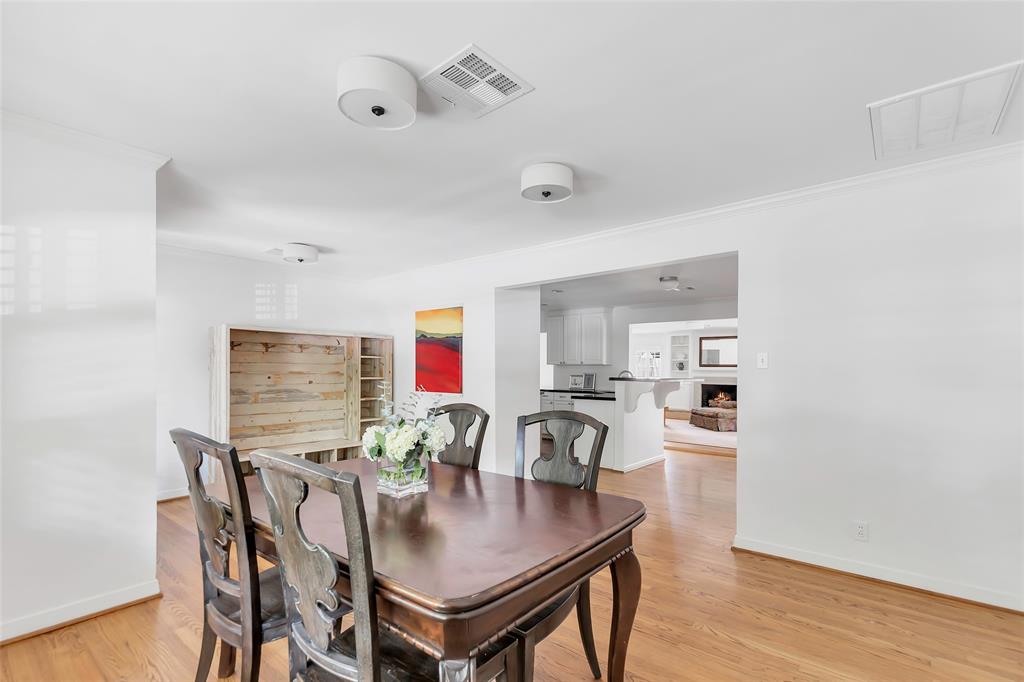 6214 Grovewood Lane