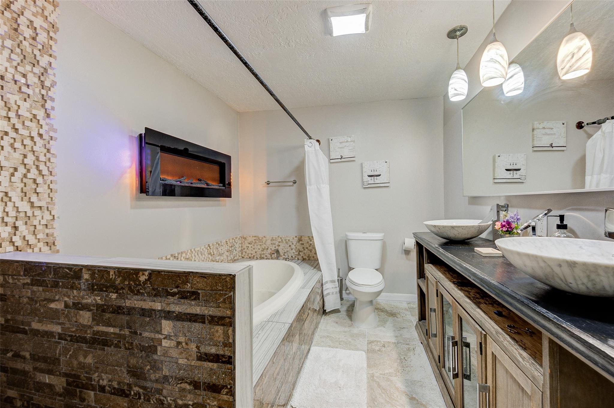 1207 Archer Street