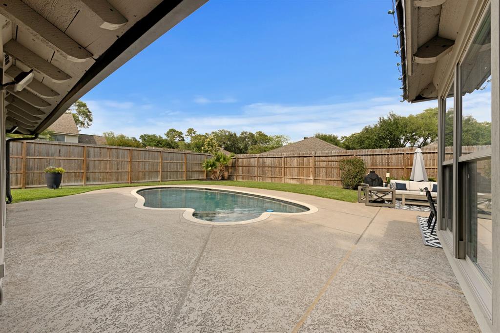 10830 Piping Rock Lane