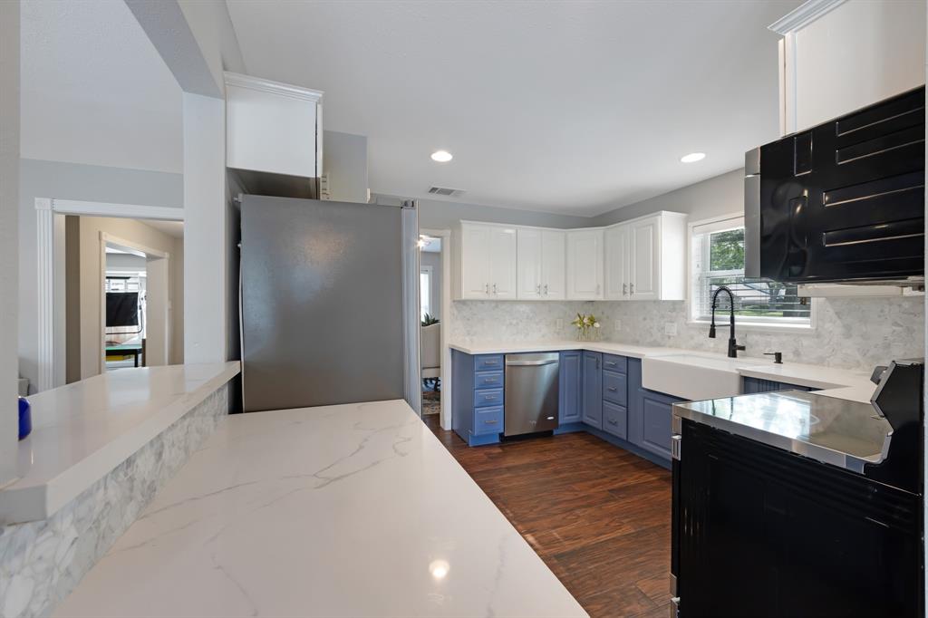 10830 Piping Rock Lane