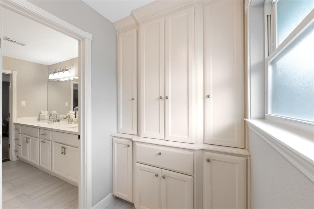 10830 Piping Rock Lane