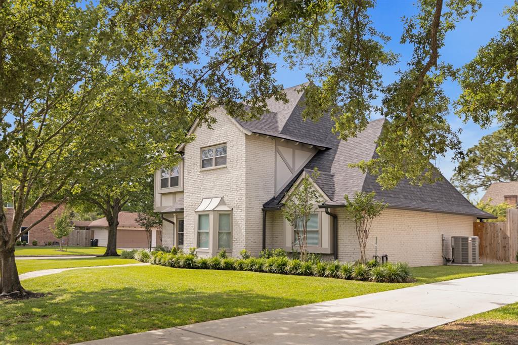 10830 Piping Rock Lane