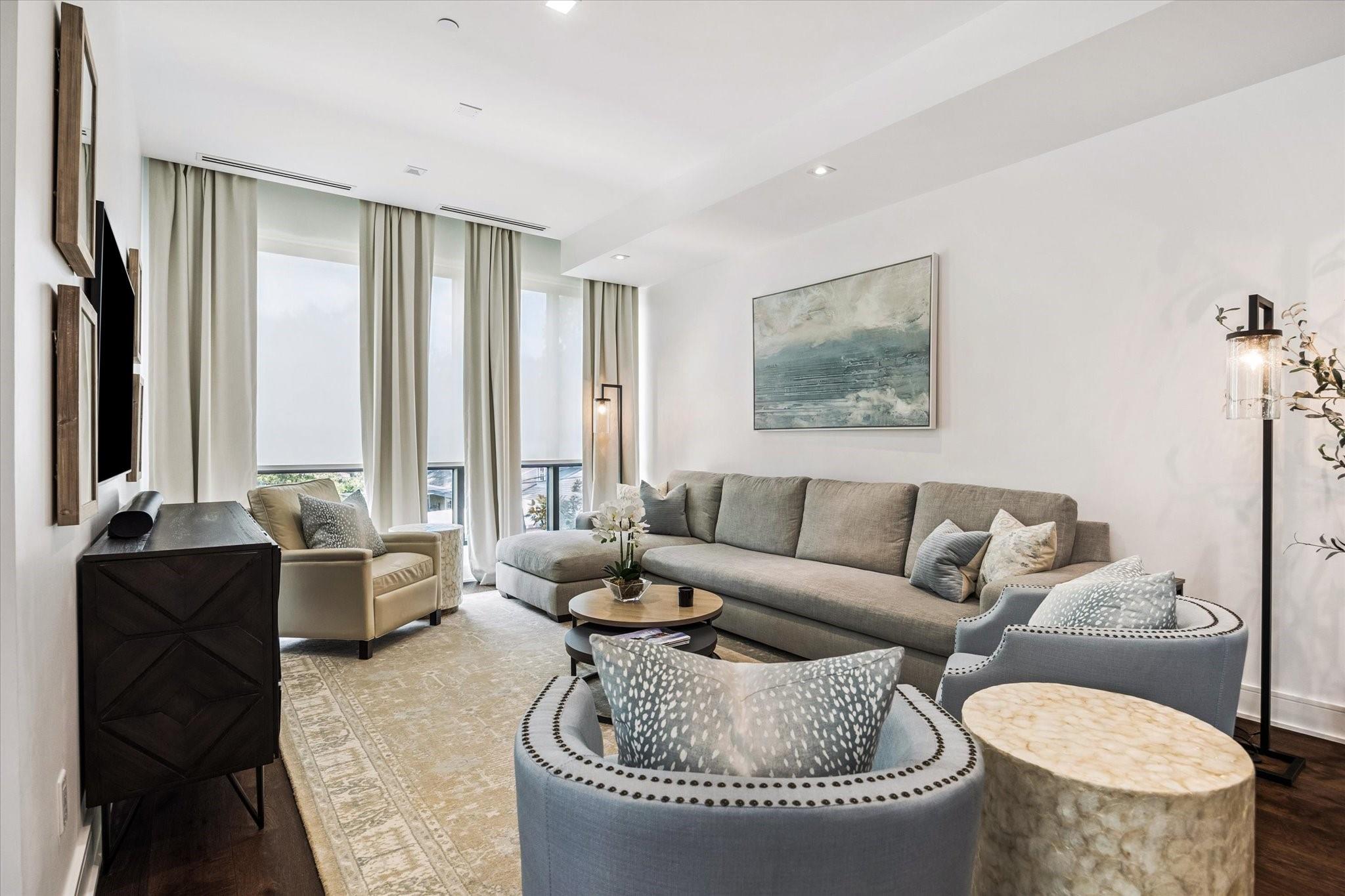5104 Caroline Street # 202