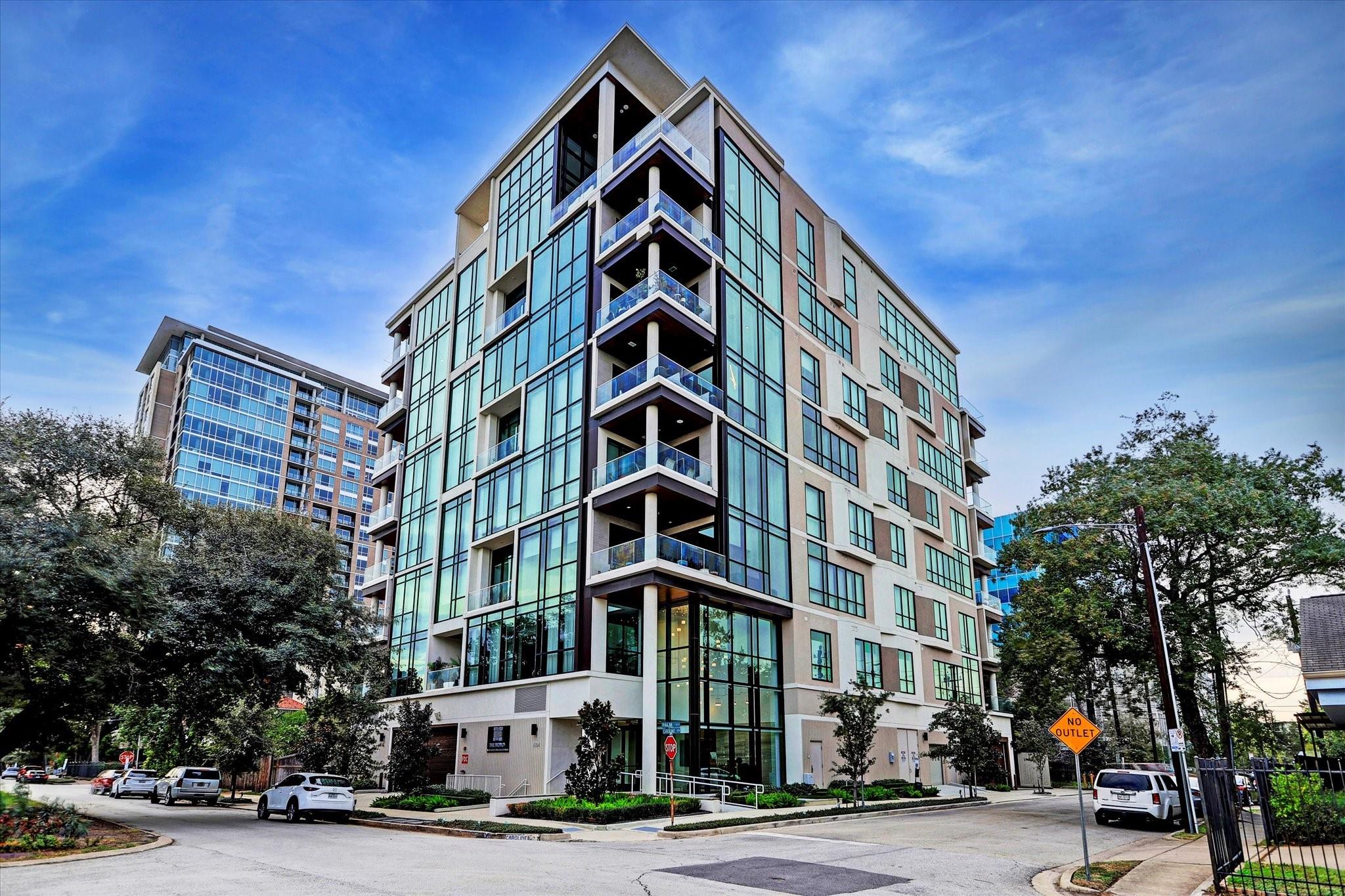 5104 Caroline Street # 202
