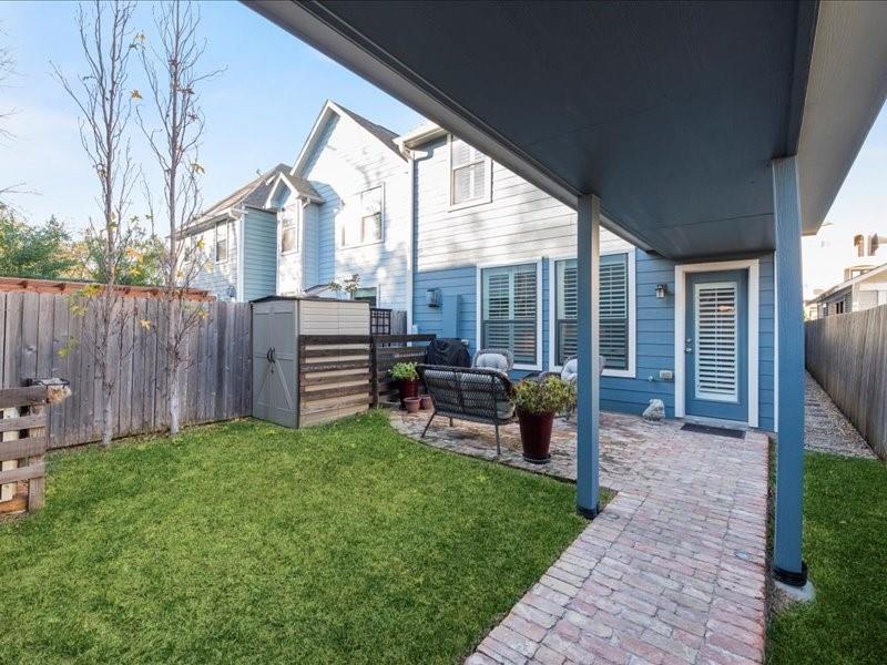 828 W 21st Street