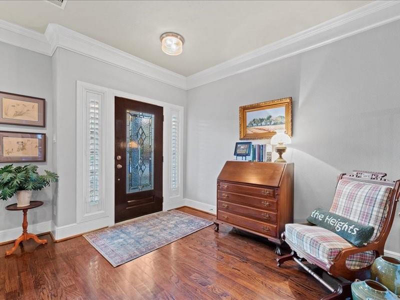 828 W 21st Street