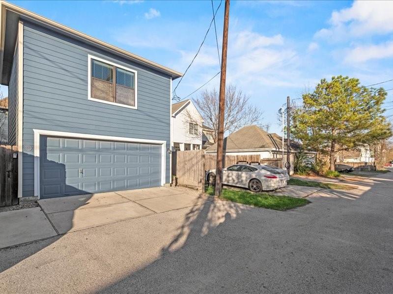 828 W 21st Street