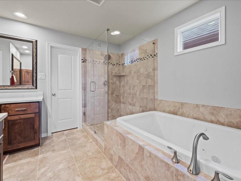 828 W 21st Street