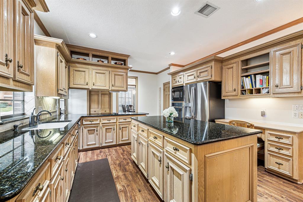 16011 Manor Square Drive