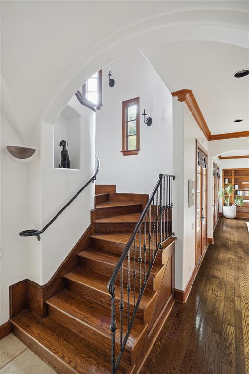 6604 Vanderbilt Street
