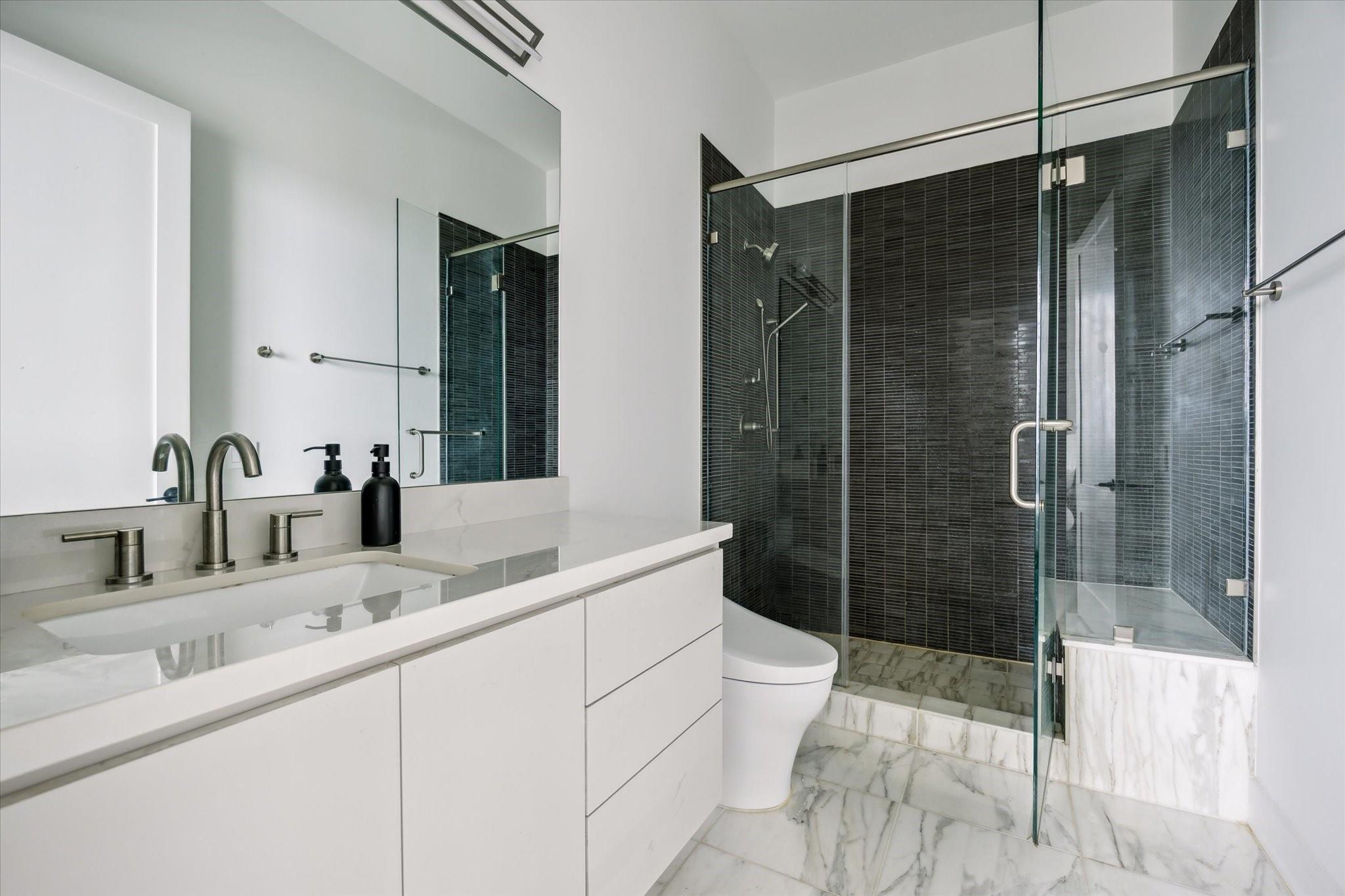 2727 Kirby Drive # 27J