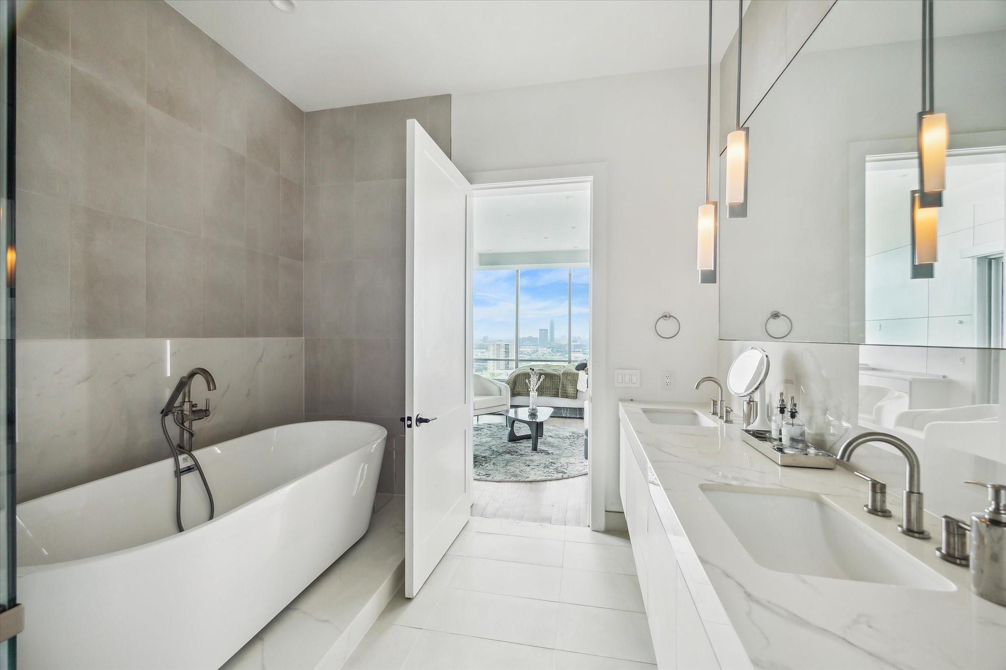 2727 Kirby Drive # 27J