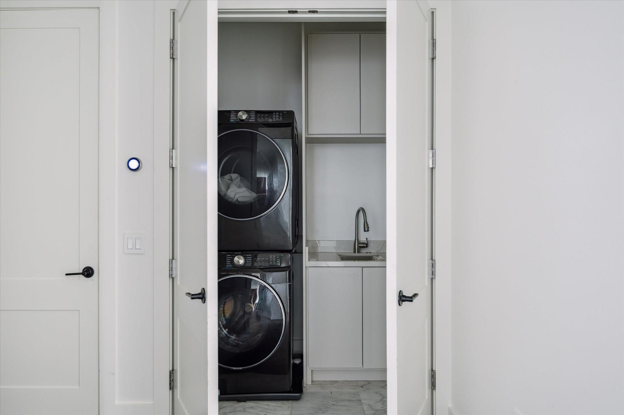 2727 Kirby Drive # 27J