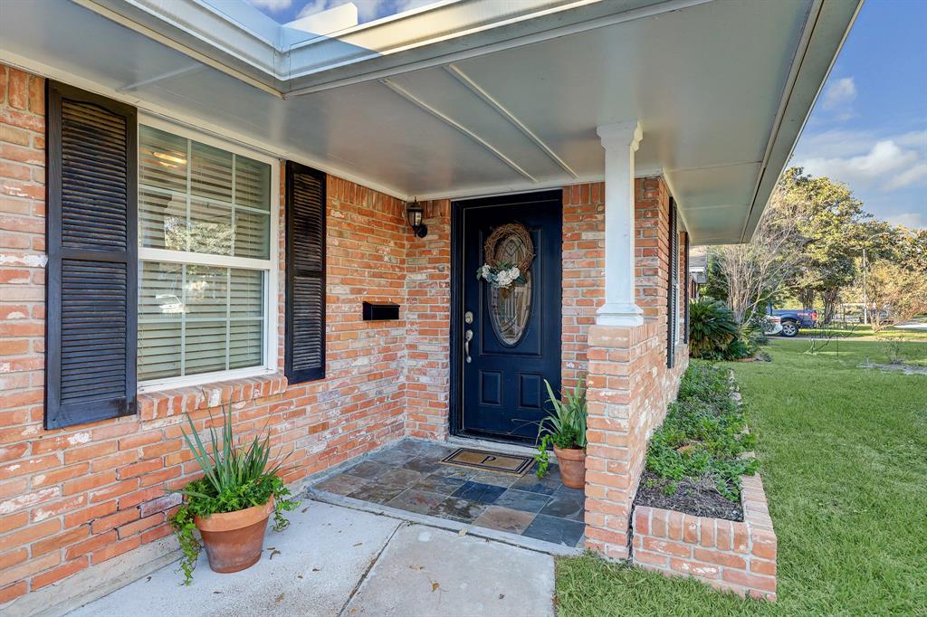 1427 Shadow Bend Drive