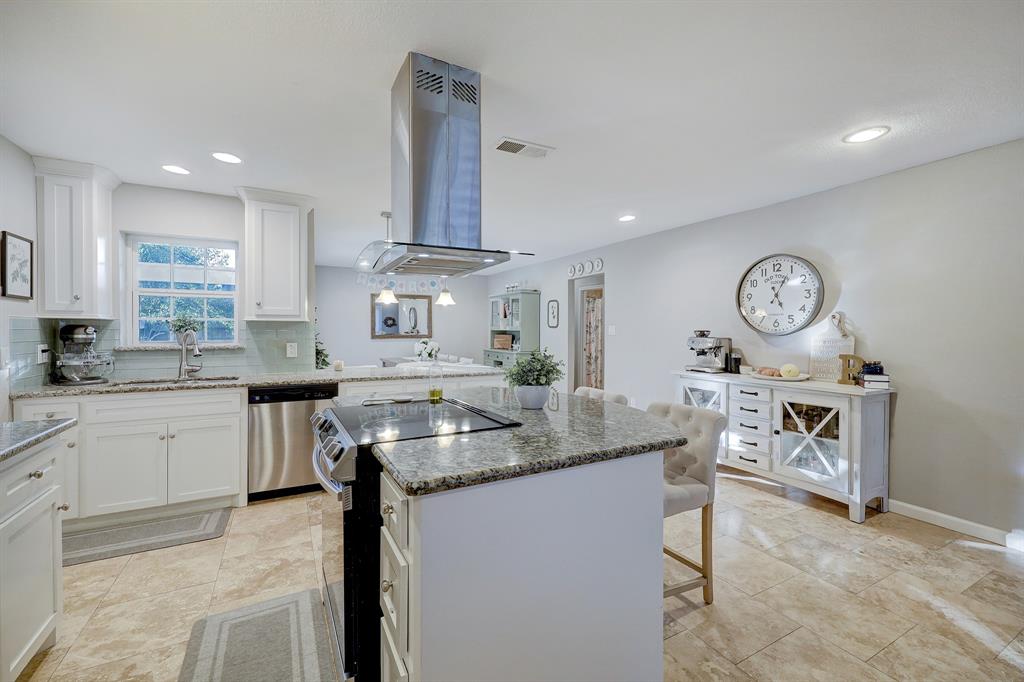 1427 Shadow Bend Drive