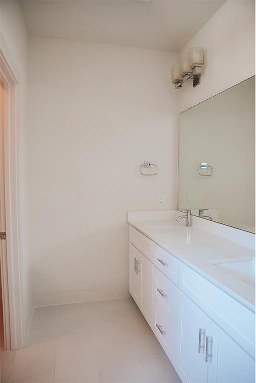 2210 Lou Ellen Lane # D