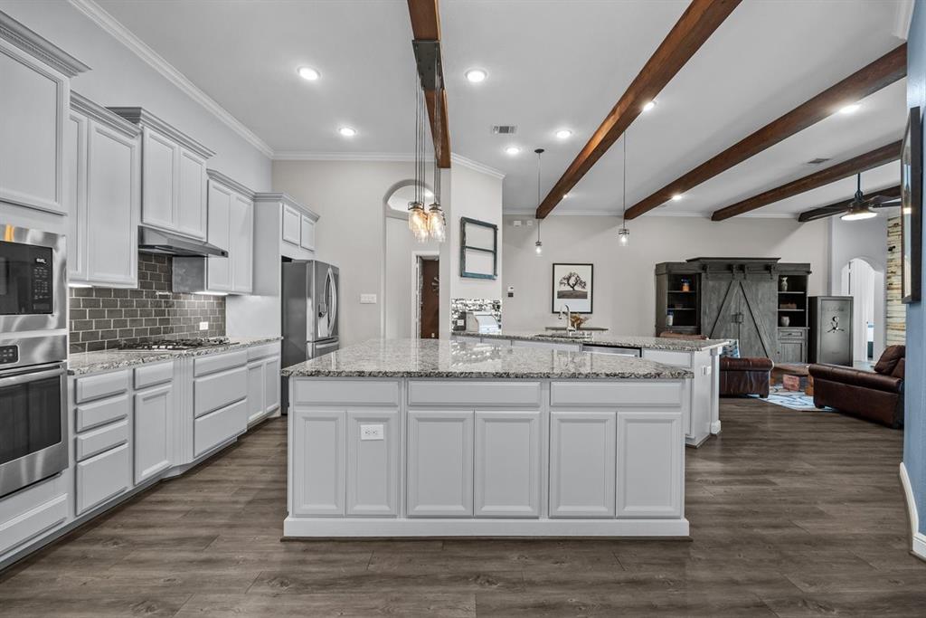 2226 Nocona Lane