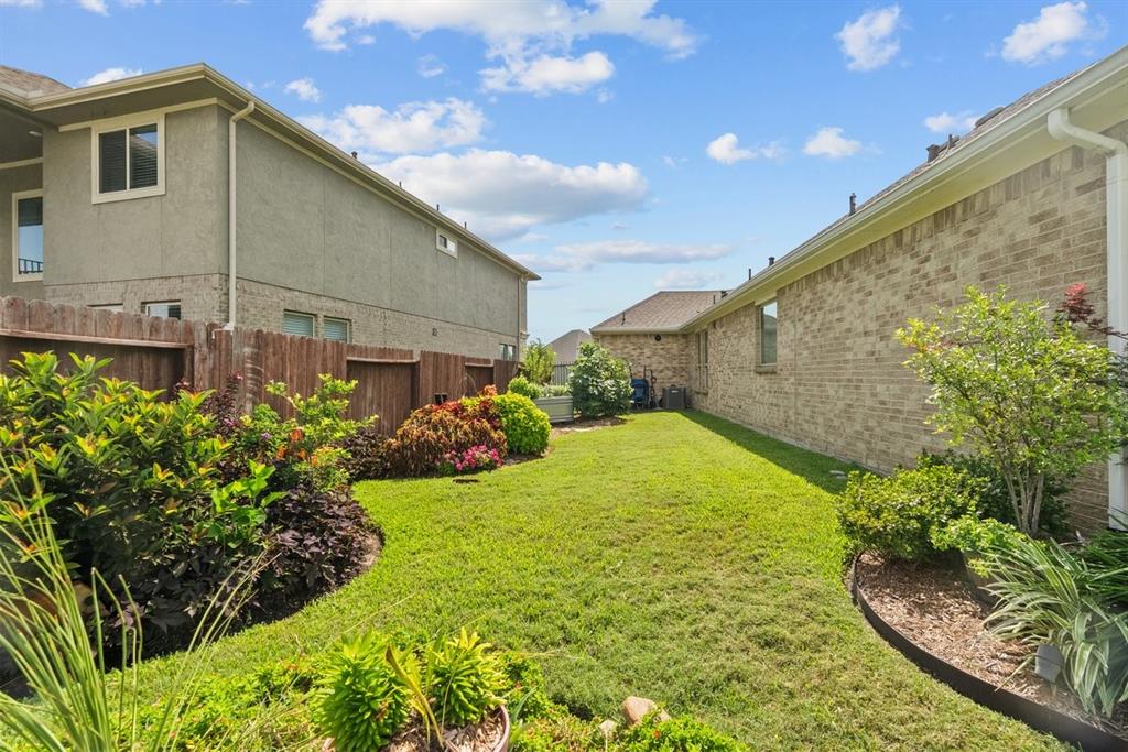 2226 Nocona Lane