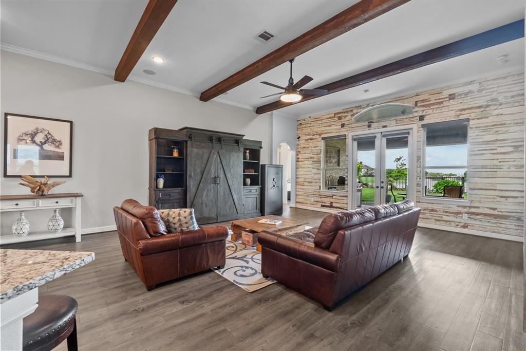 2226 Nocona Lane
