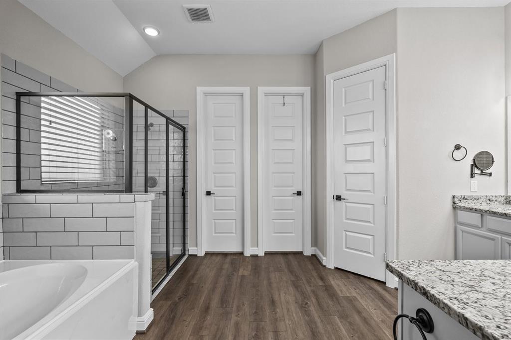 2226 Nocona Lane