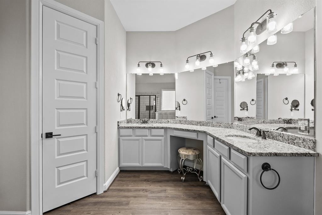 2226 Nocona Lane